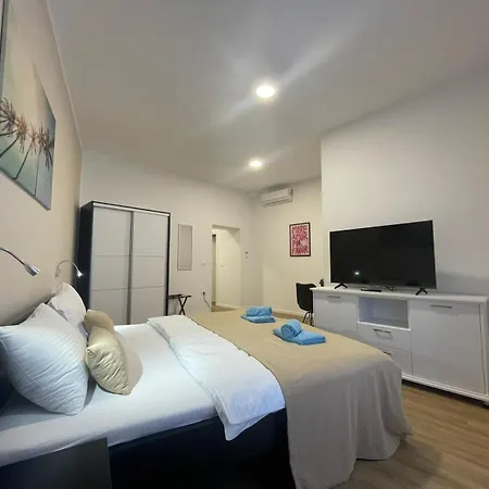 Apartment Admiral's