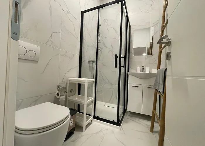 Admiral's Apartment *